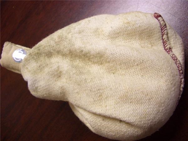 Rosin Bag From The Final Game Ever At Busch Stadium (10/19) Used By Oswalt & Mulder And Each Pitcher
