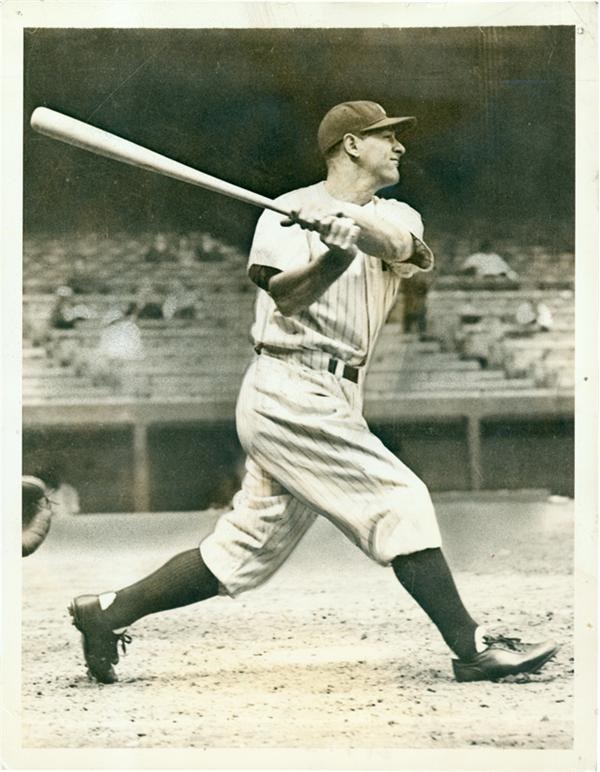 - 1936 Wire Photo Of Lou Gehrig Batting
