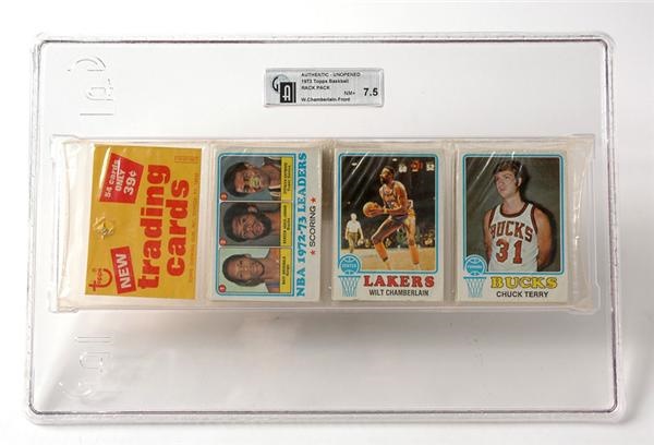 - 1973-74 Topps Basketball Rack Pack With Chamberlain-GAI 7.5