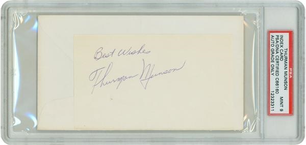 Baseball Autographs - Thurman Munson Autograph (Rookie Signature PSA/DNA 9)
