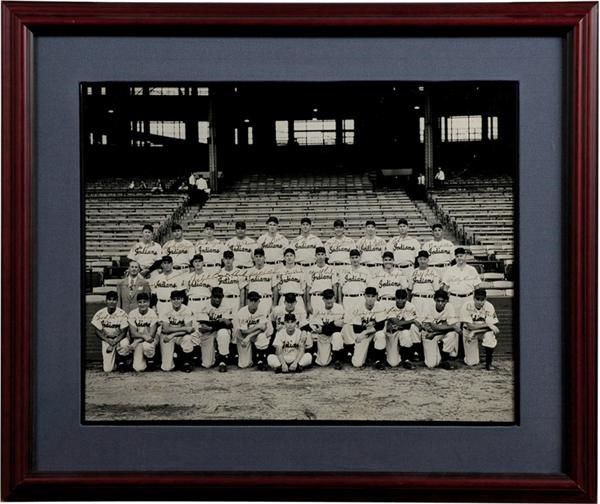 Baseball Autographs - 1952 Cleveland Indians Large Team Signed Photo