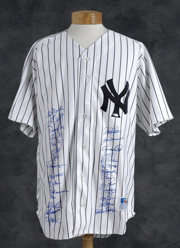 - 2000 New York Yankees Team Signed Jersey