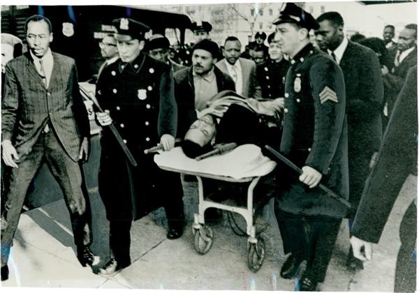 - Malcolm X Gunned Down (1965)