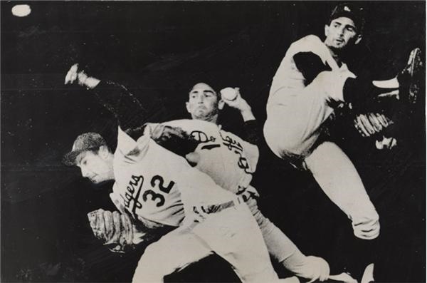 Sandy Koufax - Koufax Pitches Perfect Game (1965)