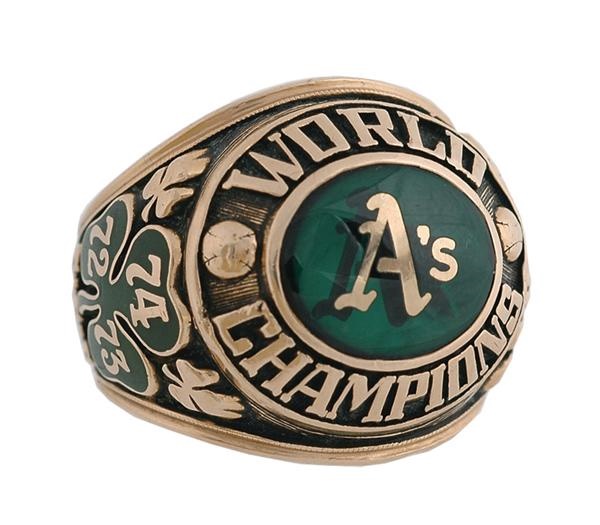 - 1974 Jim Holt Oakland A&#39;s World Series Ring