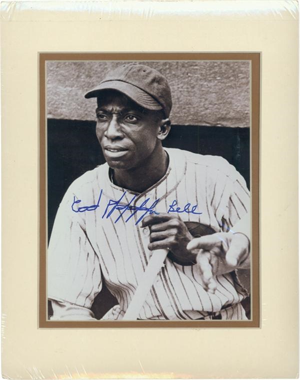 Baseball Autographs - Collection Of 19 Autographed Items With Greenberg, Paige and DiMaggio