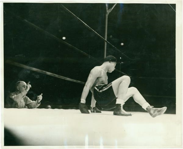 Muhammad Ali & Boxing - Joe Louis Knocked Down in the 4th by Max Schmeling (1936)