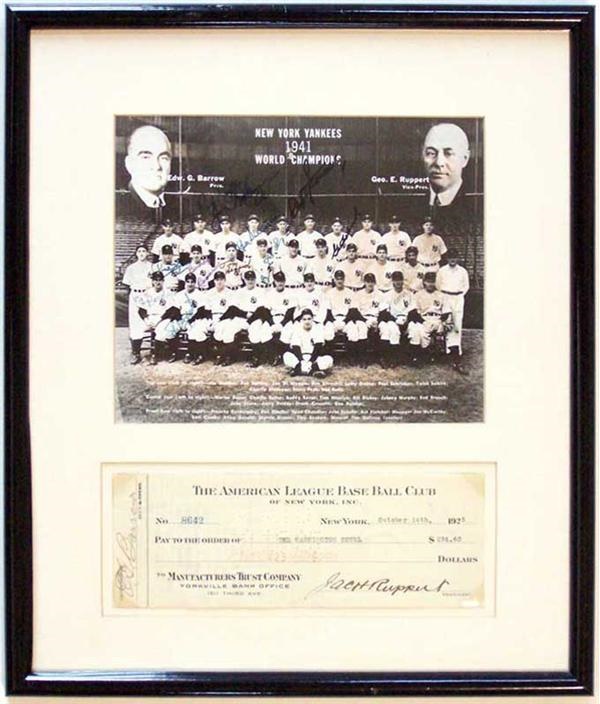 - 1941 New York Yankees Team Signed Photo with Check Display
