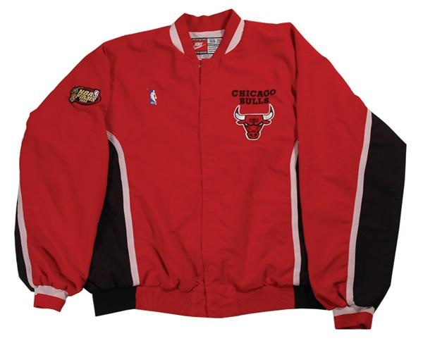 - 1998 Michael Jordan Bulls NBA Finals Used Warm-Up Suit