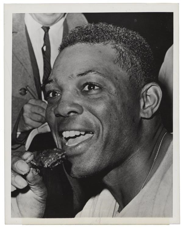 - Willie Mays Hits Four Home Runs in One Game (1961)