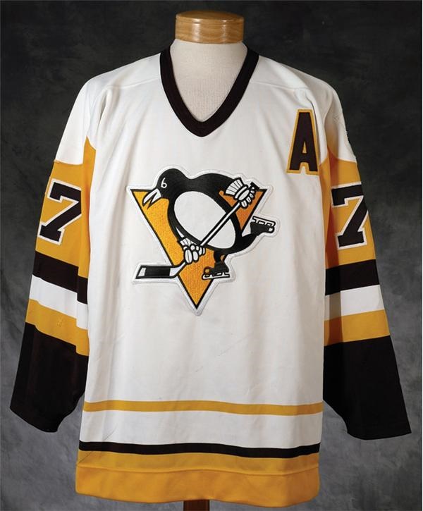 - 1989-1990 Paul Coffey Pittsburgh Penguins 900th Point Milestone Game Worn Jersey