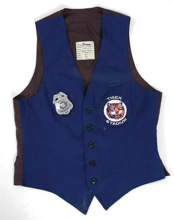 - Detroit Tigers Stadium Security Vest and Badge