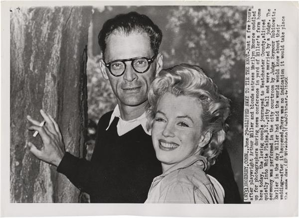 - Marilyn Monroe & Arthur Miller (8 photos)