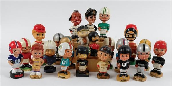 - 1960s Bobbing Head and 1941 Rittgers Baseball Statue Collection (30)