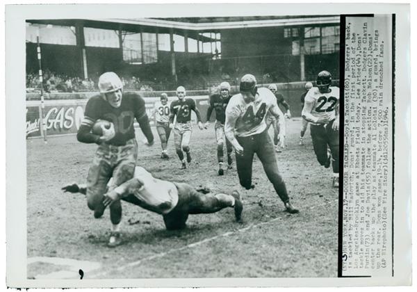 - 1946 First Year AAFC Football Wire Photo Lot (7)