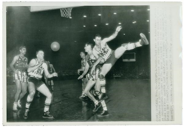 - 1946 NBA Basketball All Star Game with George Mikan Wire Photo