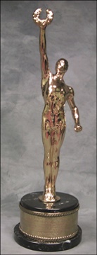 1977 Victor Awards Trophy Presented to Guy Lafleur (19.5")