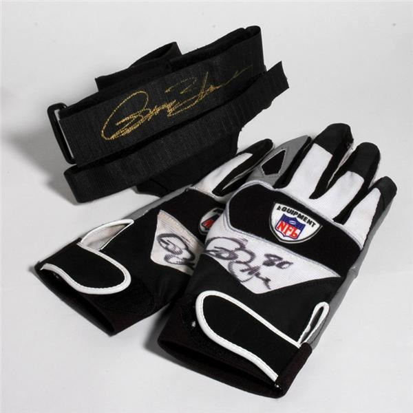 - 2006 Isaac Bruce Game Used Gloves and Wrist Support