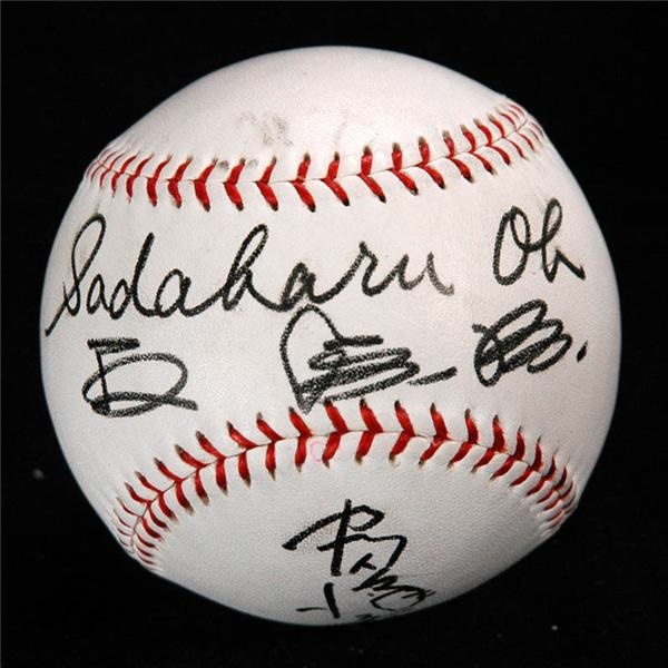 Baseball Autographs - Sadaharu Oh Single Signed Baseball in English and Japanese