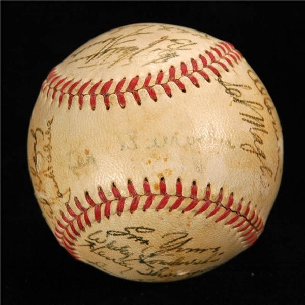 Baseball Autographs - 1951 New York Giants Team Signed Baseball with Mays and Leo