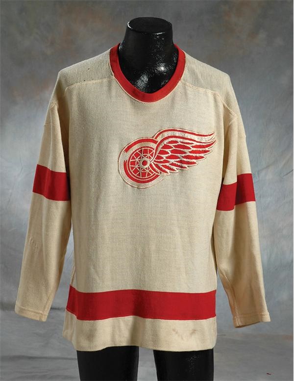 - 1951-52 Alex Delvecchio Detroit Red Wings Game Worn Sweater