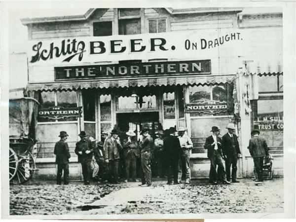 Wild West - Tex Rickard’s Saloon in Goldfield, Nevada