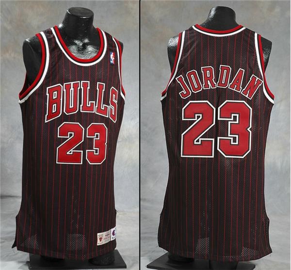 1995-96 Michael Jordan Game Worn Chicago Bulls Uniform