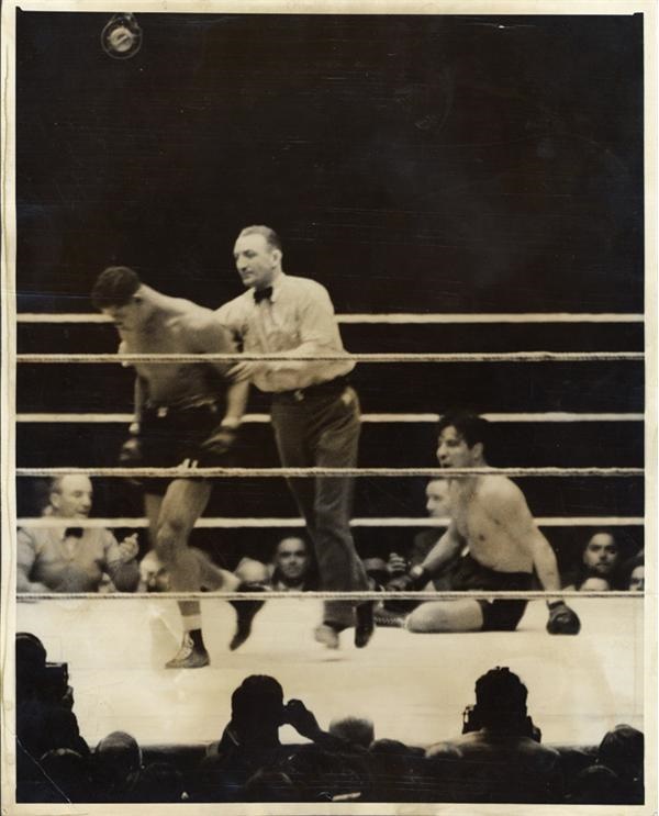 Muhammad Ali & Boxing - Joe Louis in the Ring (15 photos)