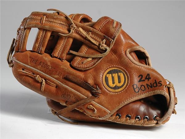 - 1986 Barry Bonds Game Used Rookie Glove