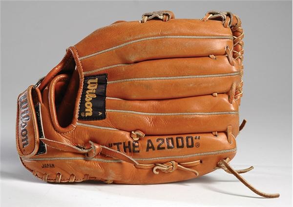 Baseball Equipment - Kirk Gibson Game Used Glove