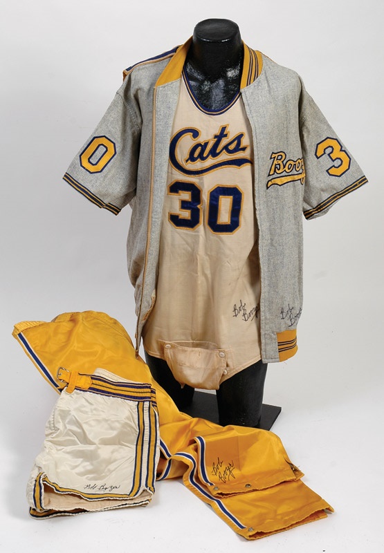 - 1959-60 Bob Boozer Game Worn NIBL 
Uniform and Complete Warm up