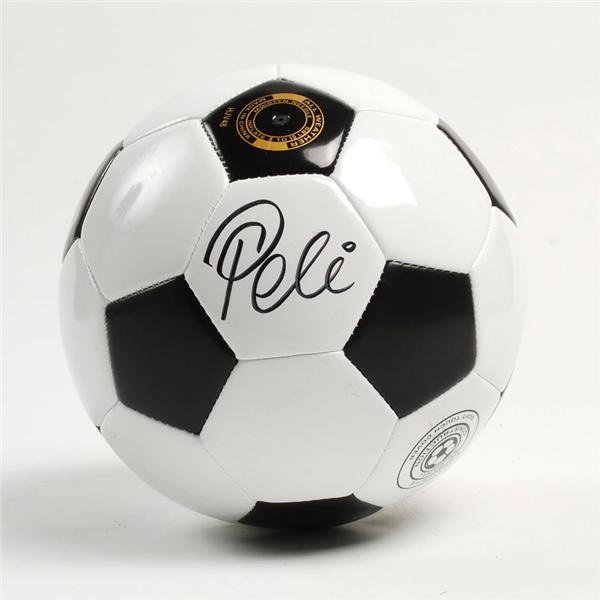 - Pele Single Signed Soccer Ball