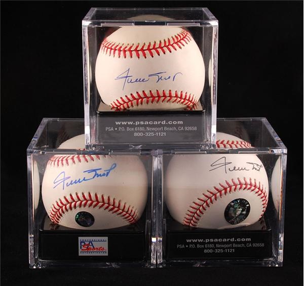Baseball Autographs - Willie Mays Single Signed Baseballs PSA Mint 9 (3)