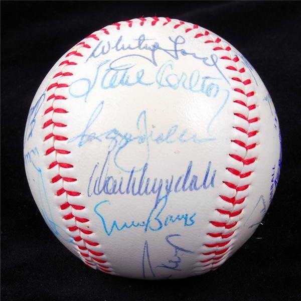 Baseball Autographs - Baseball Signed by (16) Hall of Famers w/ Mickey Mantle