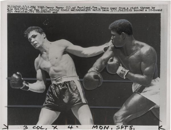 Muhammad Ali & Boxing - Emile Griffith Boxing Photographs (57)