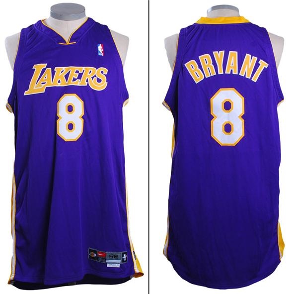 - 2000 - 01 Kobe Bryant Game Used Lakers Jersey