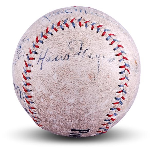 Baseball Autographs - Honus Wagner, Rabbitt Maranville and Waite Hoyt 
Signed Baseball