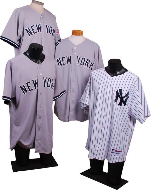- Yankee Future Hall Of Fame Jerseys Roger Clemens, Bernie Williams, Gary Sheffield and Mariano Rivera (4)