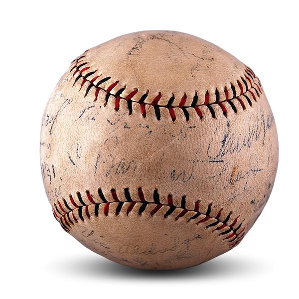 Baseball Autographs - 1927 World Series Game Used Baseball Signed by Both the NY Yankees and Pittsburgh Pirates