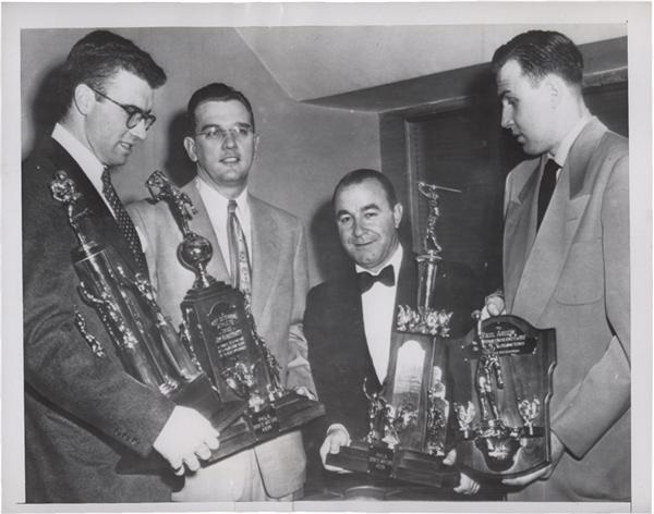 - Gene Sarazen Gets Award (1951)