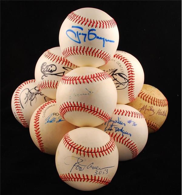 Baseball Autographs - Collection of 33 Single Signed Baseballs with Kevin Cosner