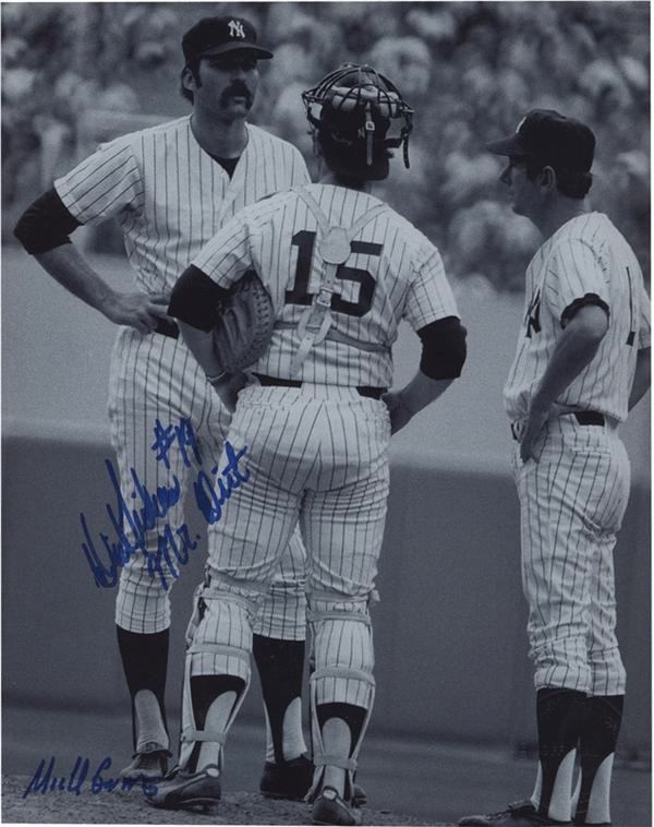 Baseball Autographs - New York Yankees Signed 8 x 10 Photographs