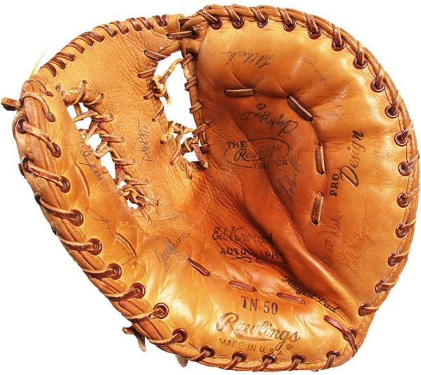 Baseball Autographs - 1969 New York Mets Signed Glove with Gil Hodges, Nolan Ryan, Tom Seaver and More.