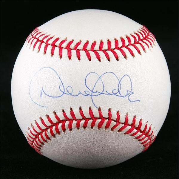 Baseball Autographs - Derek Jeter Single Signed Baseball