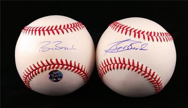 Baseball Autographs - Barry Bonds and Bobby Bonds Single Signed Baseballs