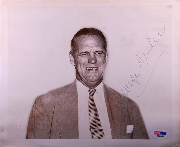 Baseball Autographs - George Sisler Signed 8 x 10 Photograph