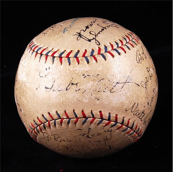 Baseball Autographs - 1924 New York Yankees Team Signed Baseball (PSA/DNA)