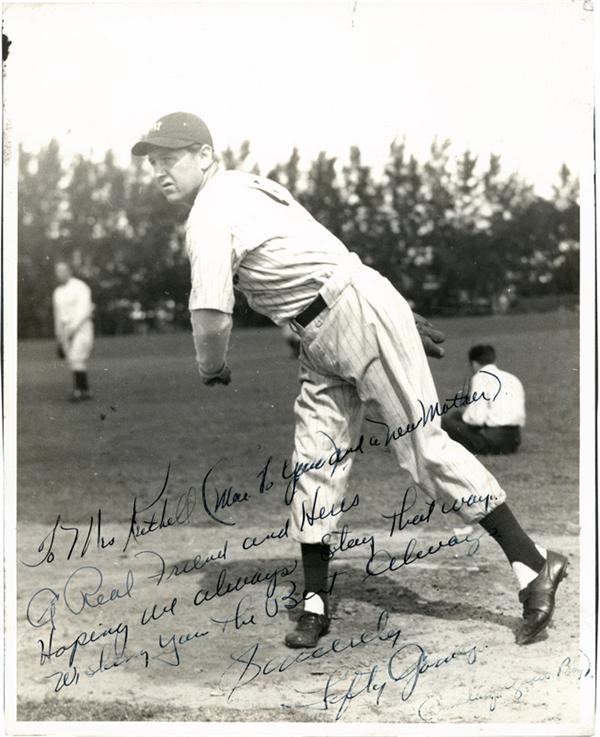 Baseball Autographs - Lefty Gomez Vintage Signed Yankees Photo with inscription
