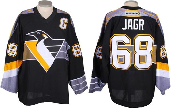 Game Used Hockey - 2000-2001 Jaromir Jagr Pittsburgh Penguins Game Worn Jersey