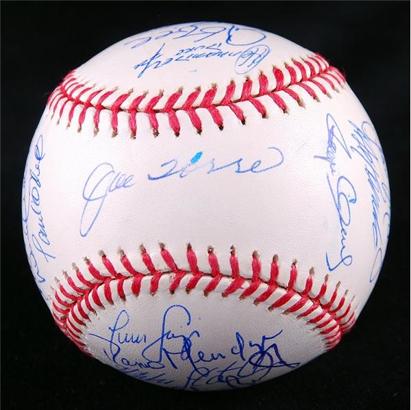 Baseball Autographs - 2001 New York Yankees Team Signed Baseball AL CHAMPS
